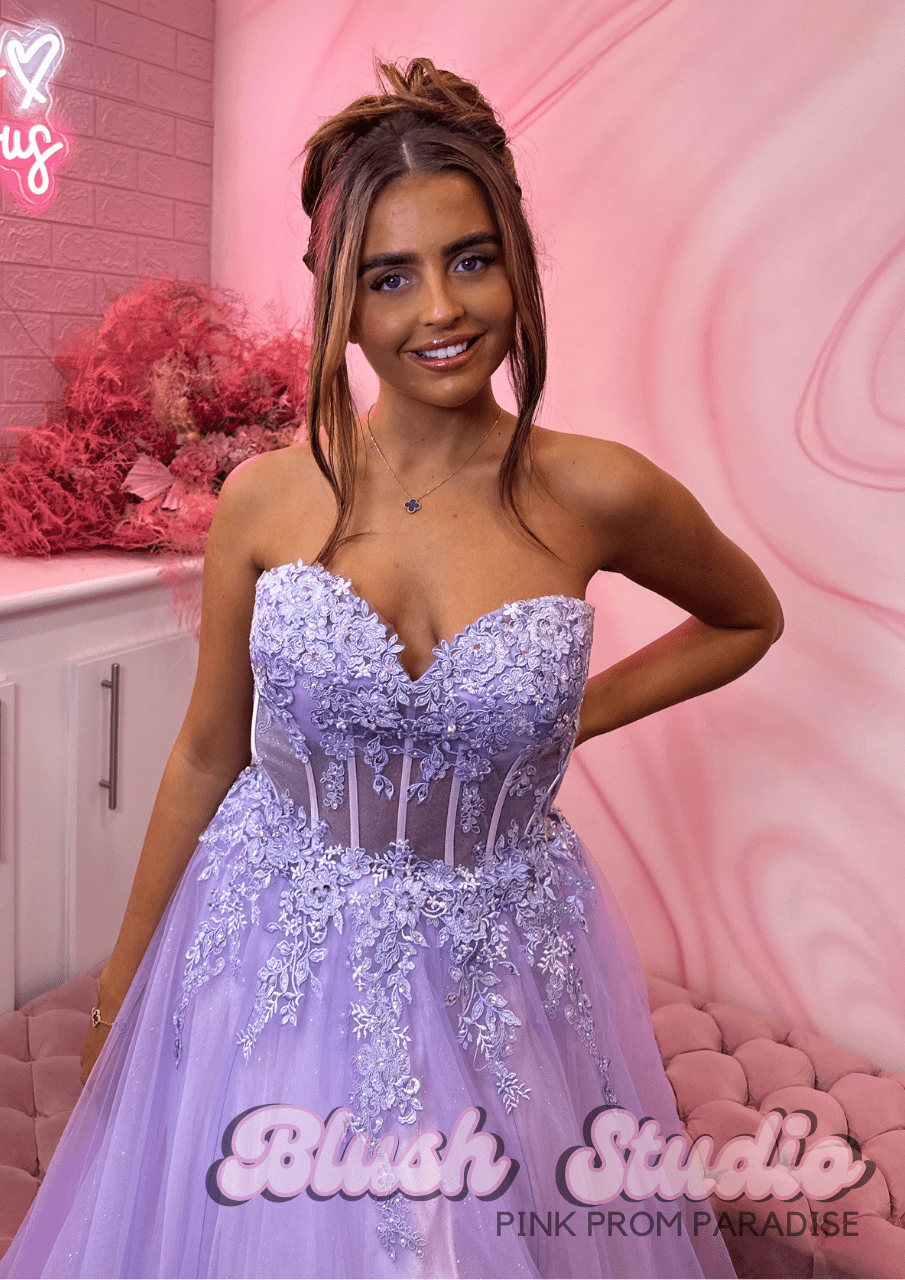 Suzi - Blush Studio