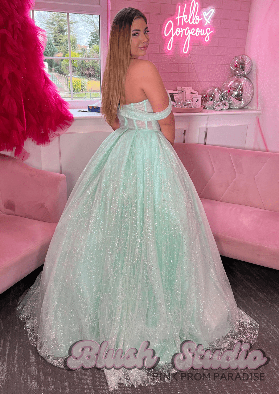 Chelsea - Blush Studio