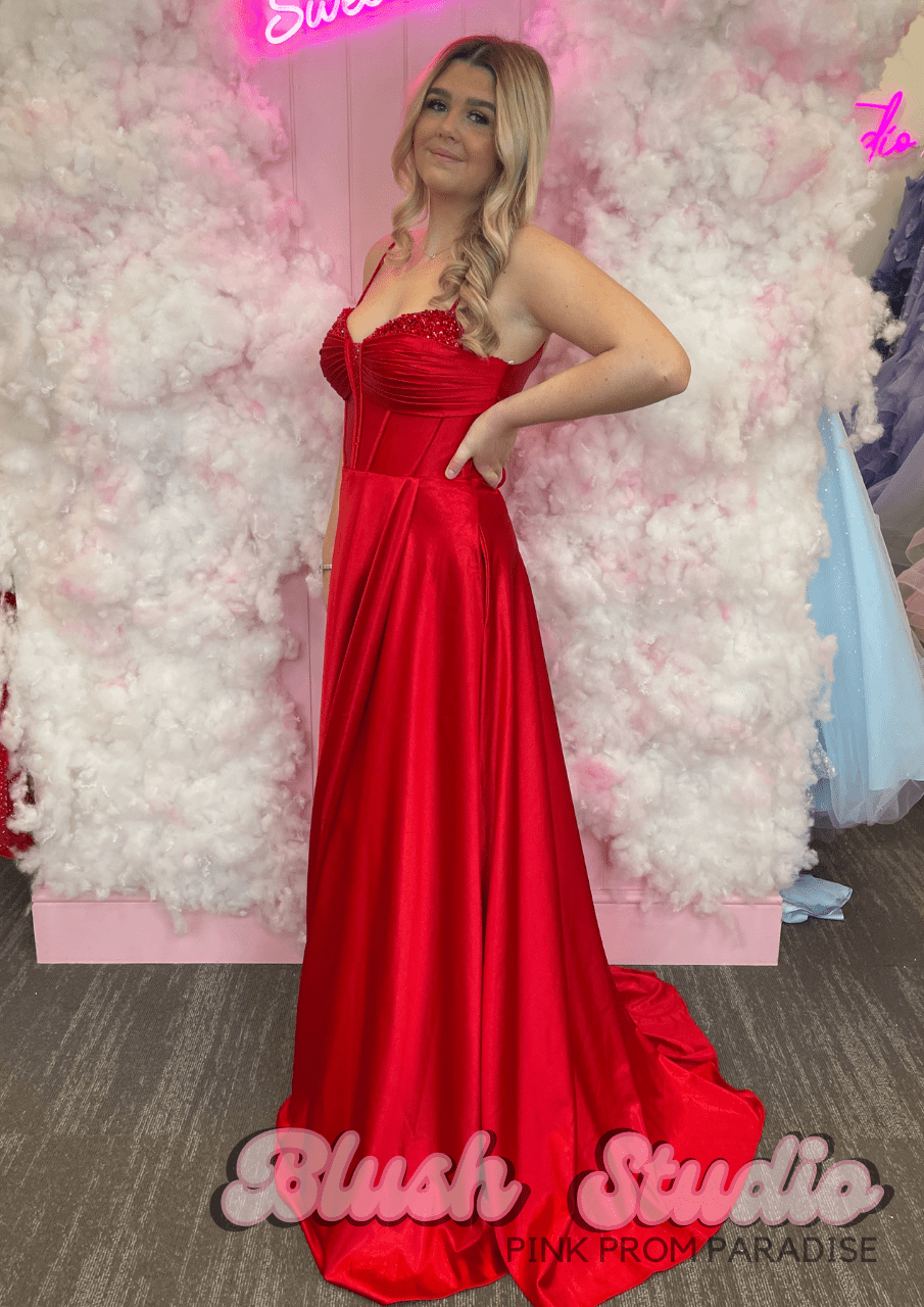 Samantha - Blush Studio