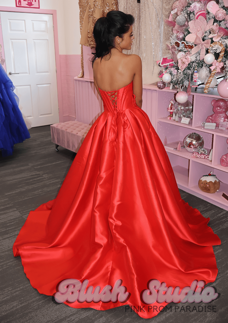 Charlotte - Blush Studio