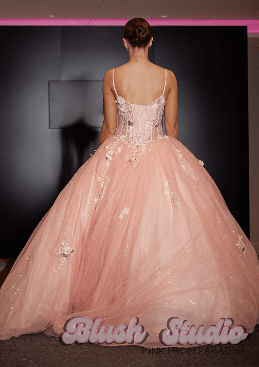Huda - Blush Studio