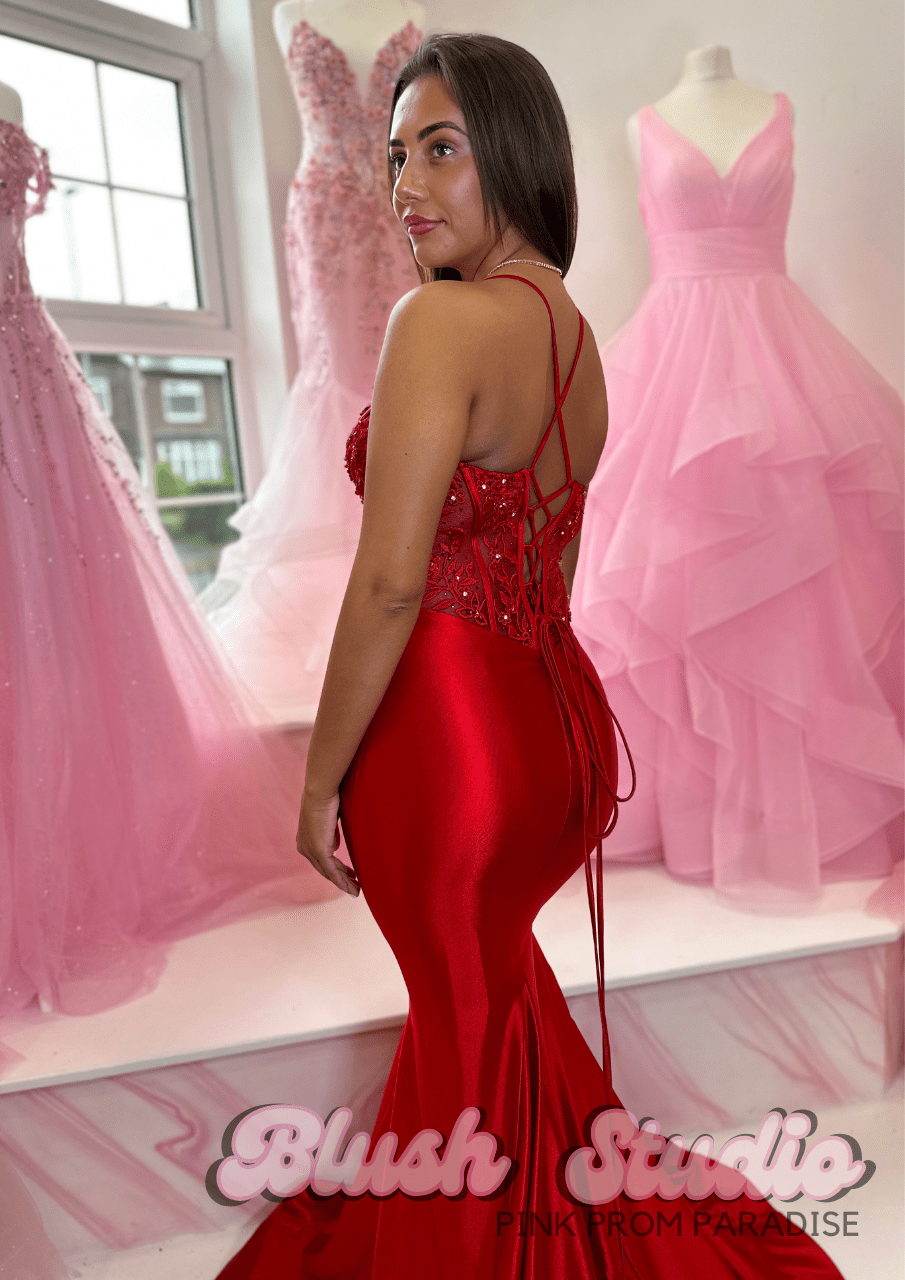 Lucia - Blush Studio
