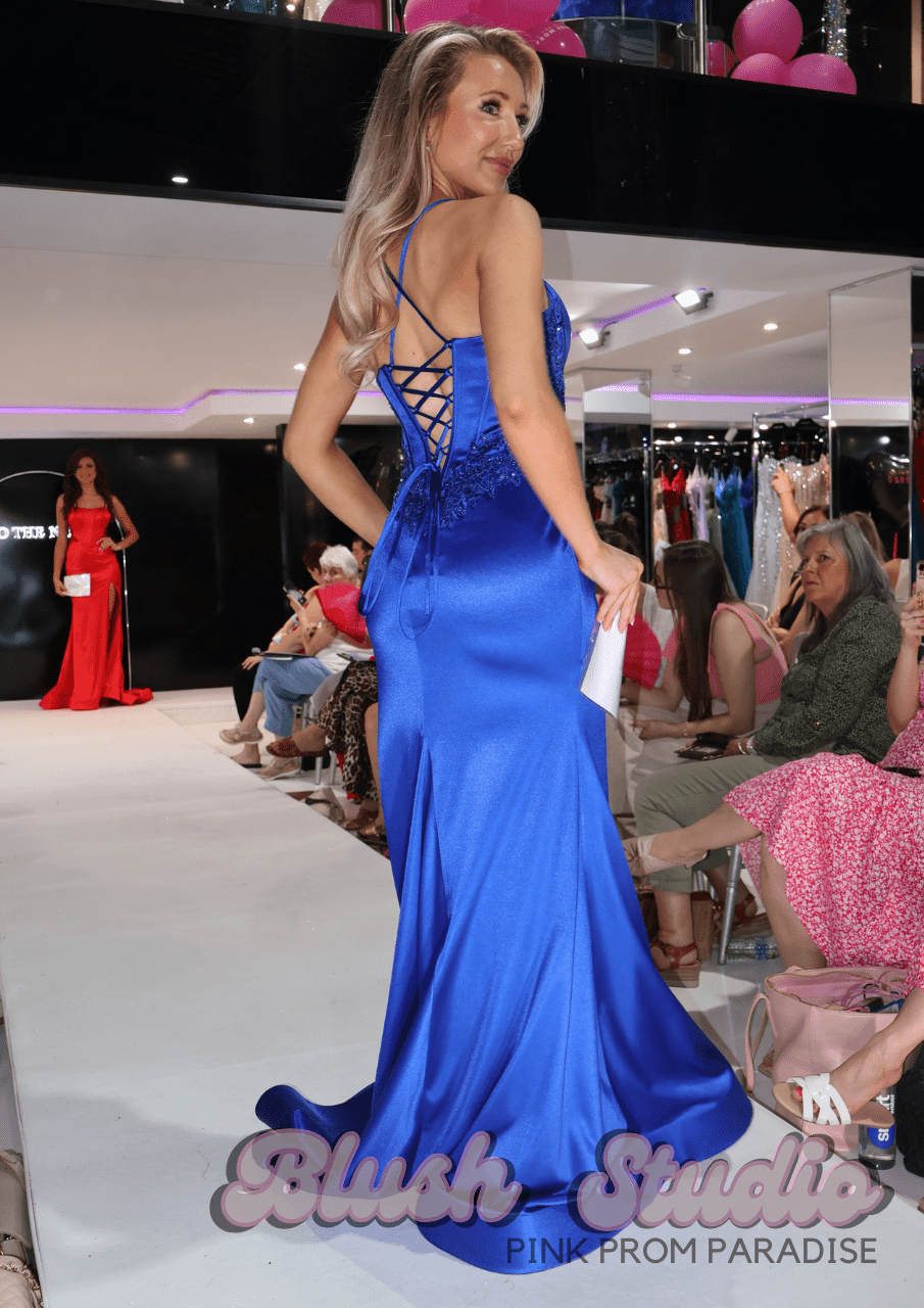 Daphne - Blush Studio