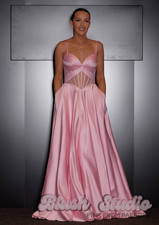 Nikita - Blush Studio