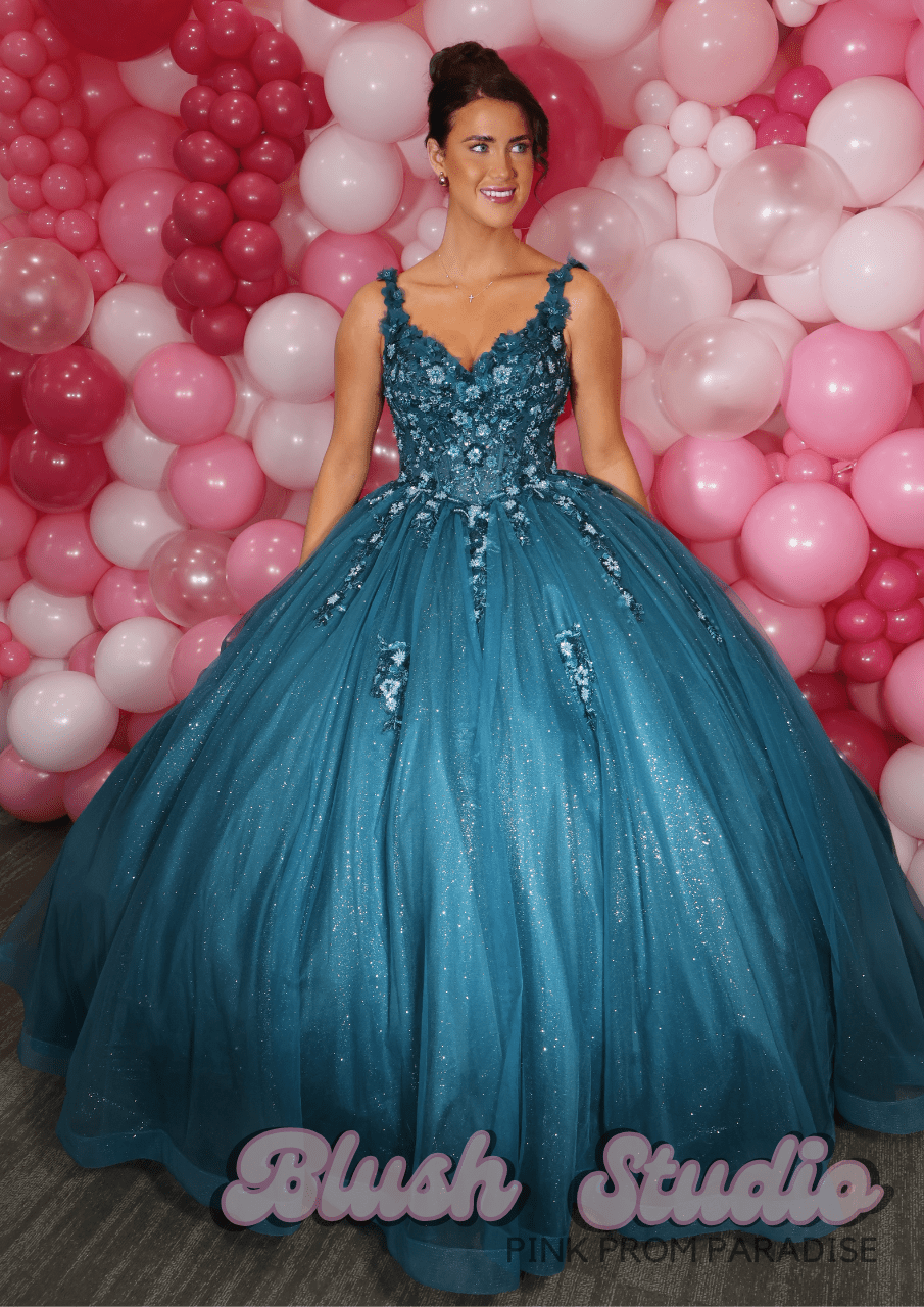 Verity - Blush Studio