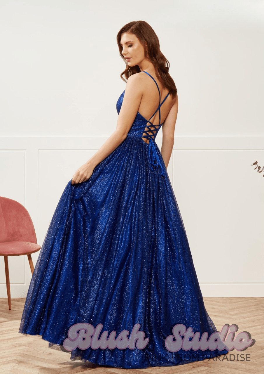 Julia - Blush Studio