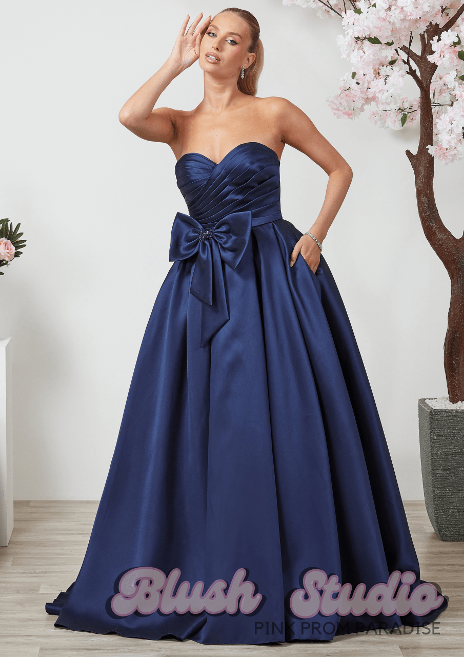 Charlotte - Blush Studio