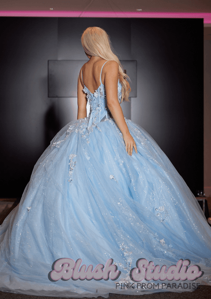 Huda - Blush Studio