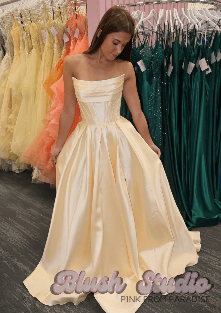 Francine - Blush Studio