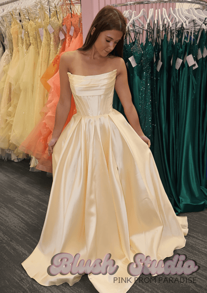 Francine - Blush Studio