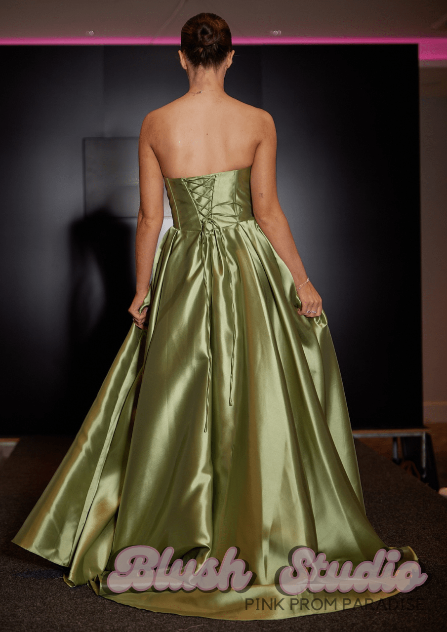 Francine - Blush Studio