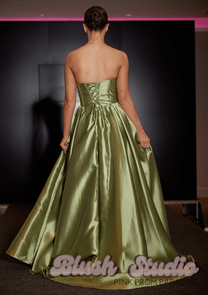 Francine - Blush Studio